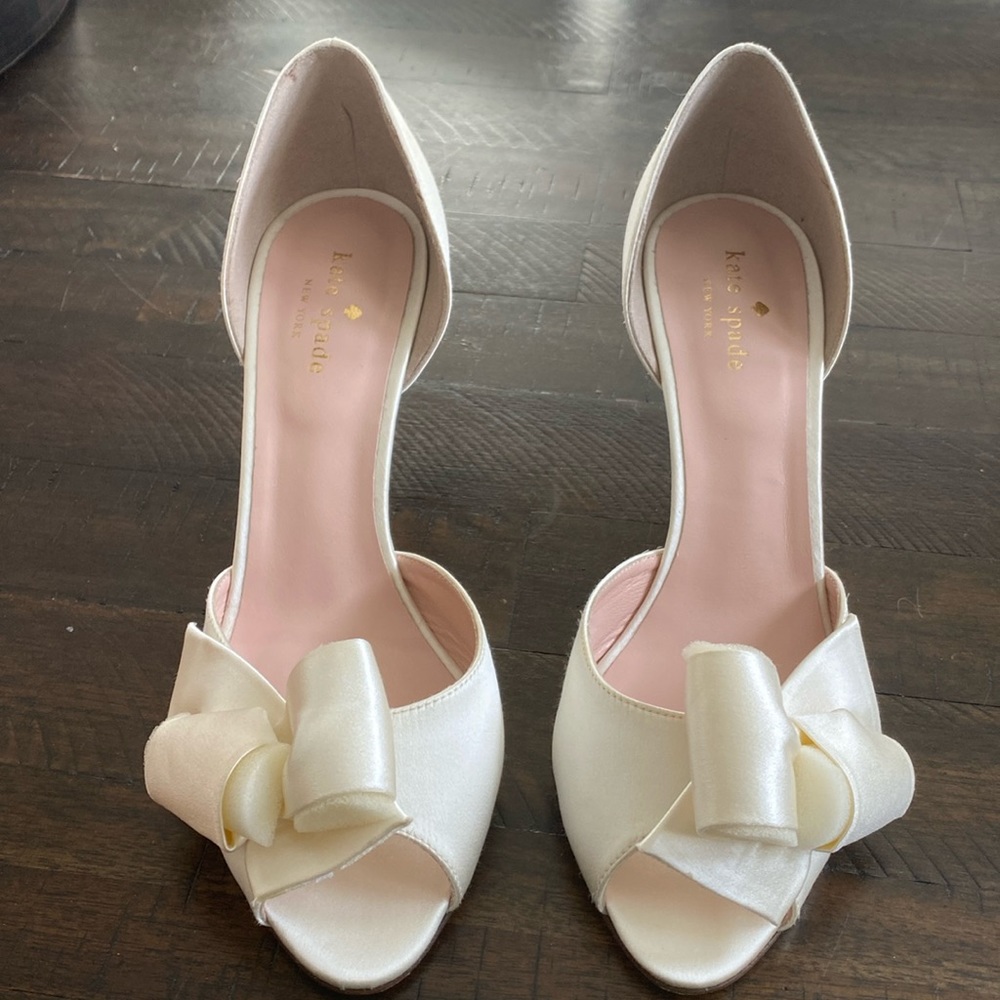 Classy Kate Spade Ivory Satin Glitter Heel